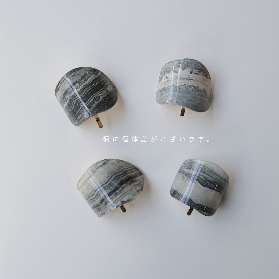 H010  random marble pony hook