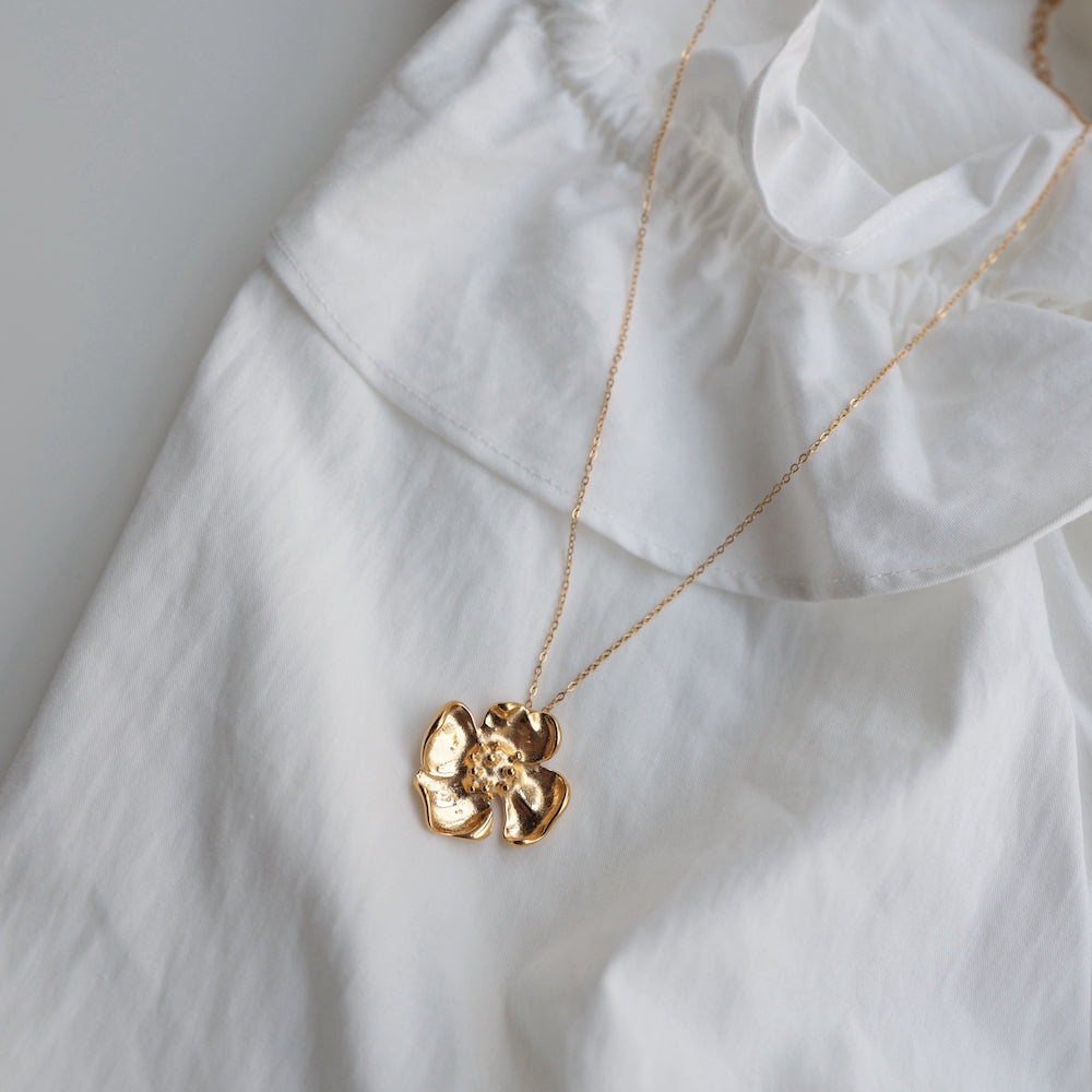 N258 stainless flower necklace