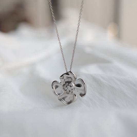 N258 stainless flower necklace