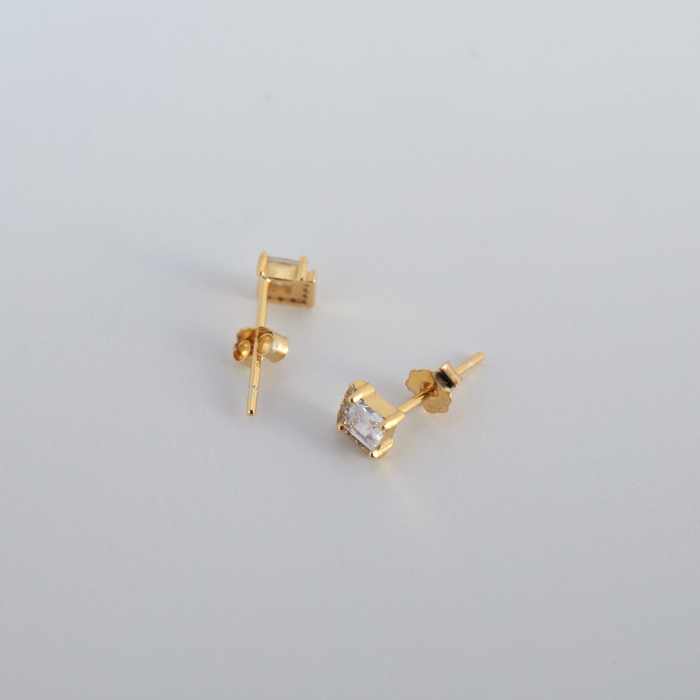 P461 silver925 square zirconia stud pierce