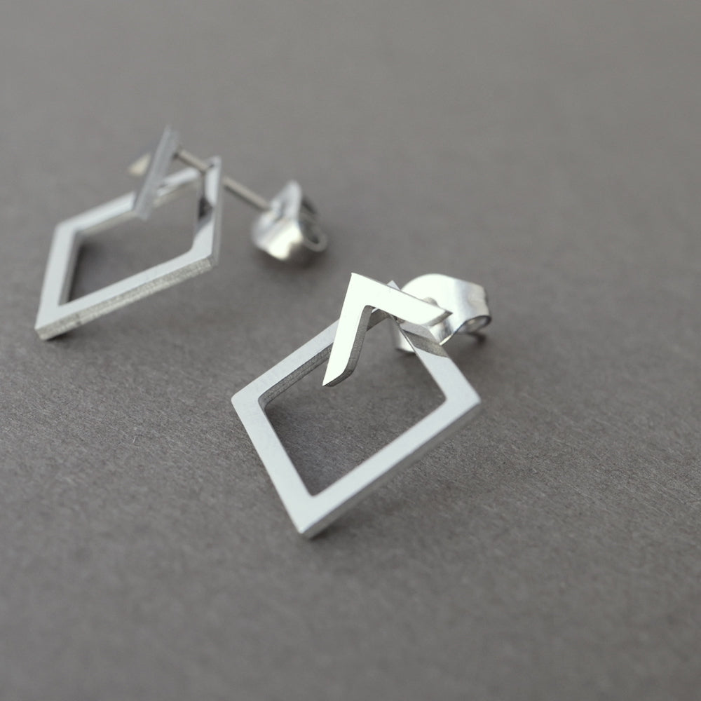 P469 stainless square & triangle pierce