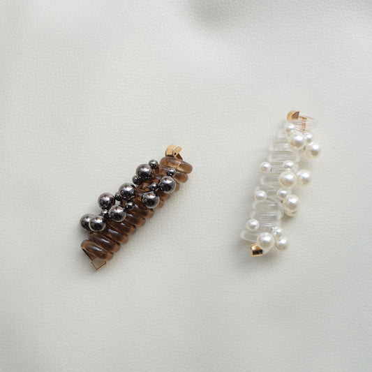 H005  random pearl coil up pony
