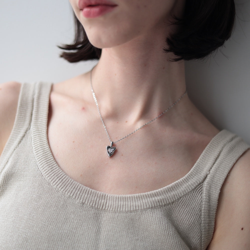 N246 stainless heart necklace