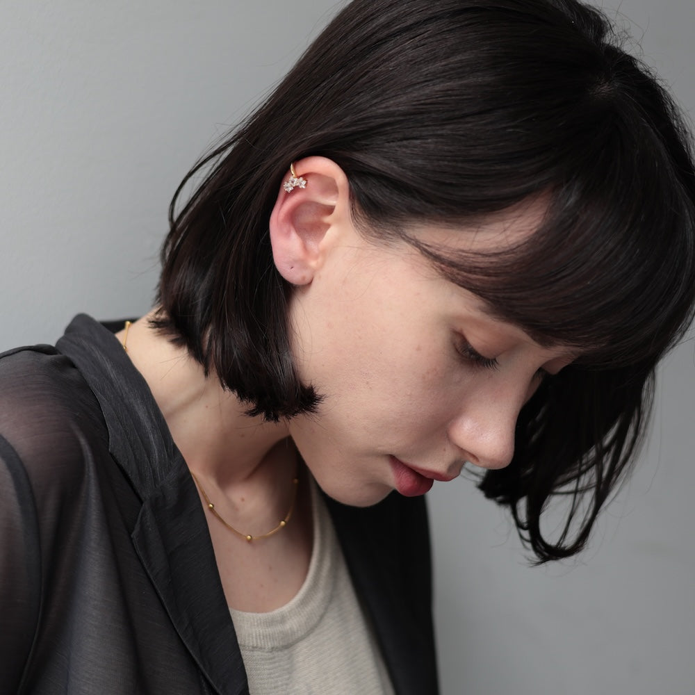 C015 stainless sparkle star ear cuff