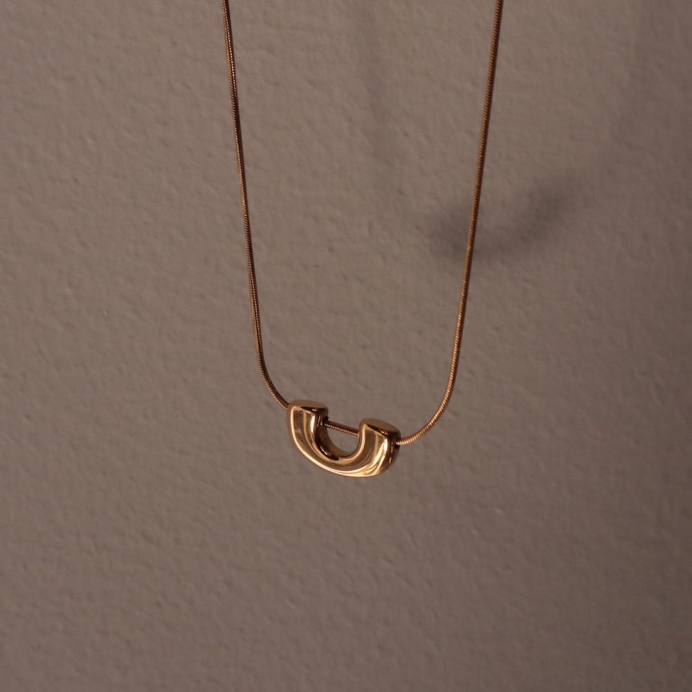 N191  stainless horseshoe necklace