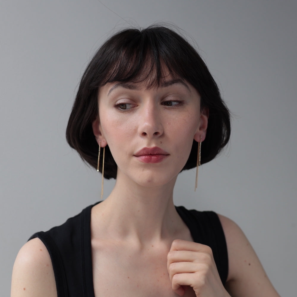 P446  long zirconia chain earring