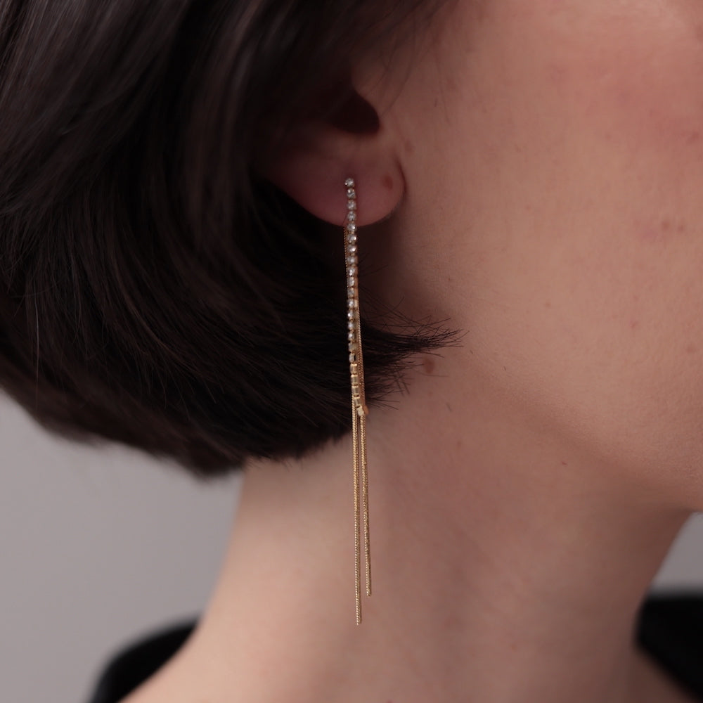P446  long zirconia chain earring