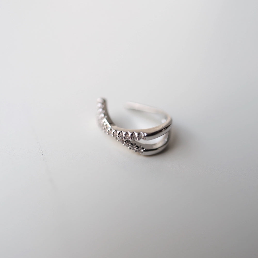 C032 zirconia cross ear cuff