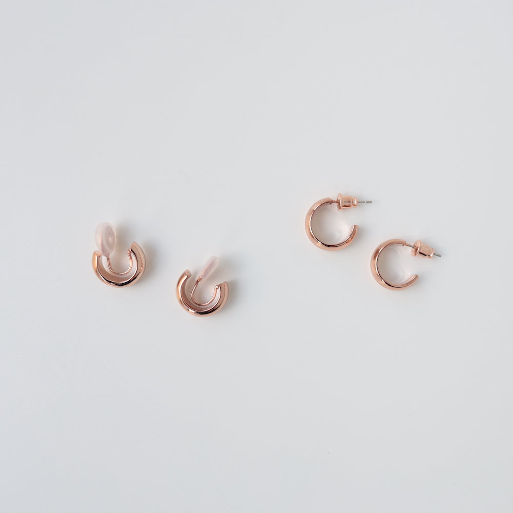 P131  simple hoop earring