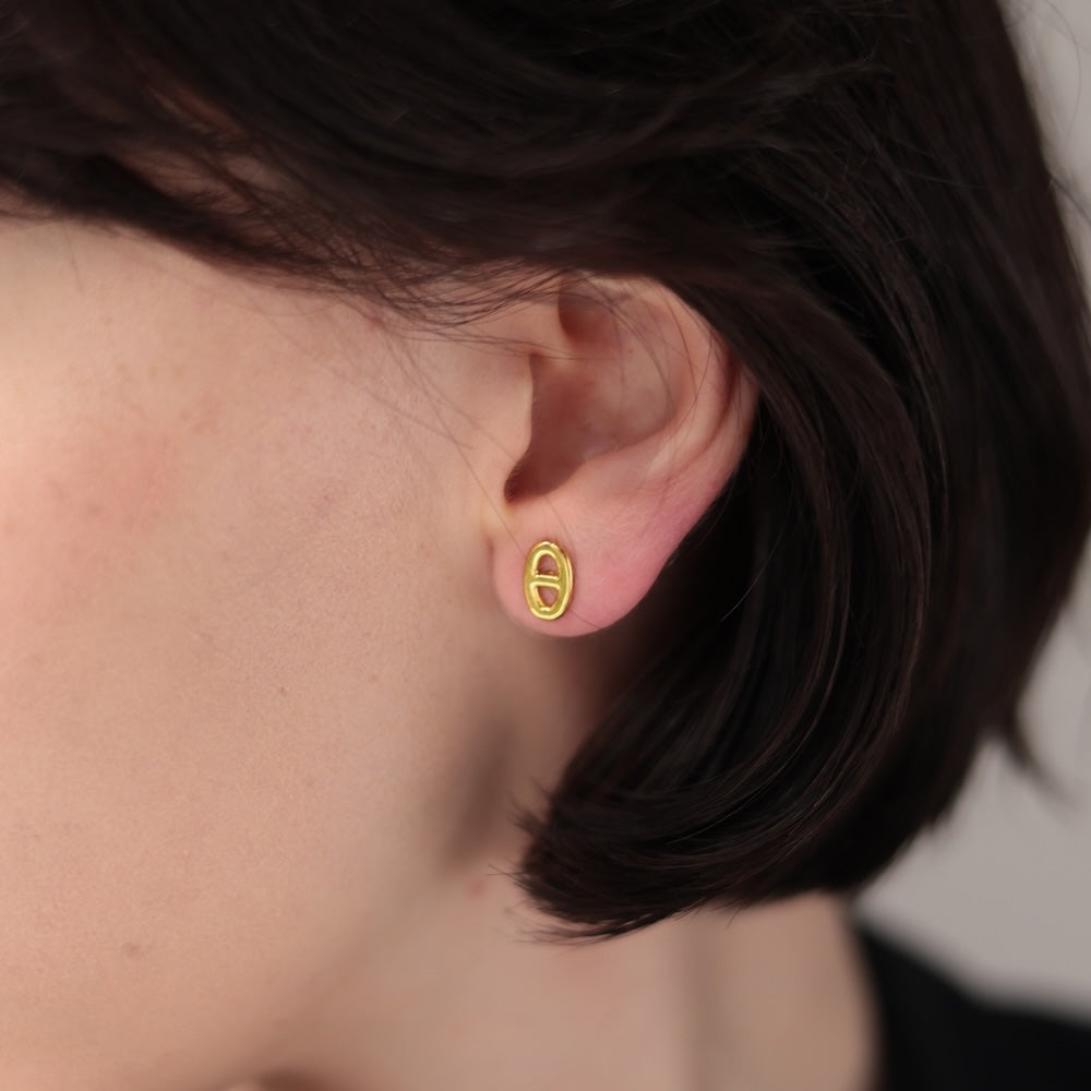 P228  stainless oval line one touch pierce