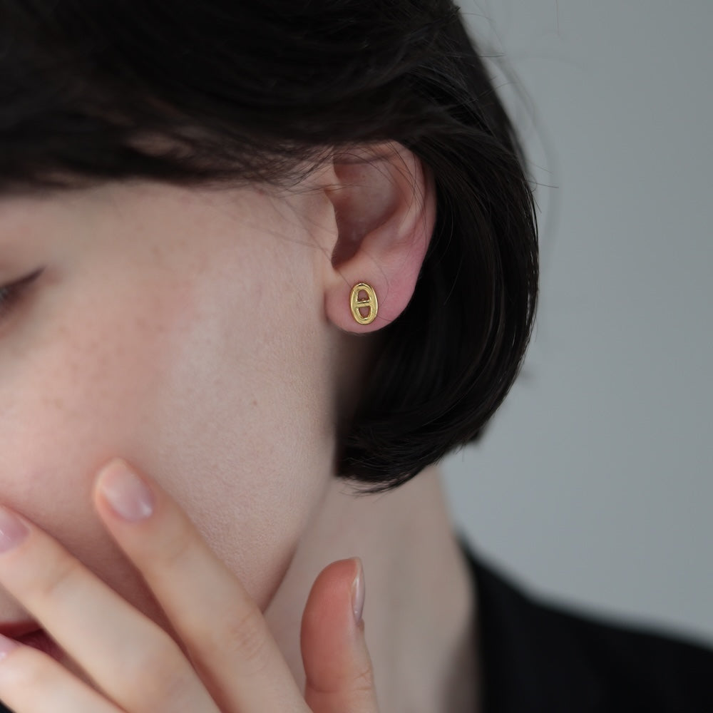 P228  stainless oval line one touch pierce