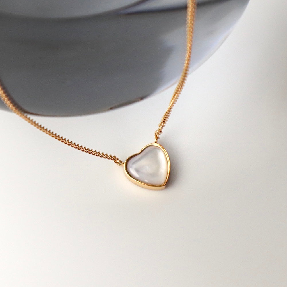 N172  stainless  heart shell necklace