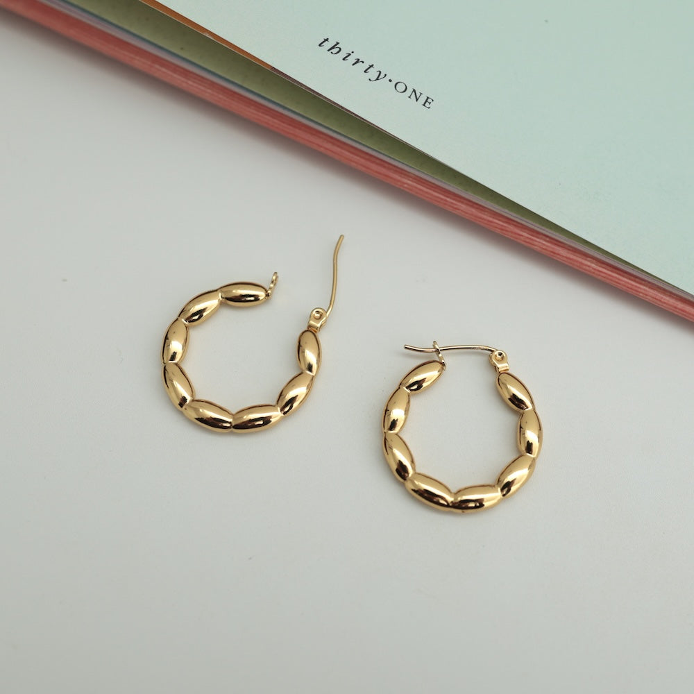 P410  stainless plump oversized hoop pierce