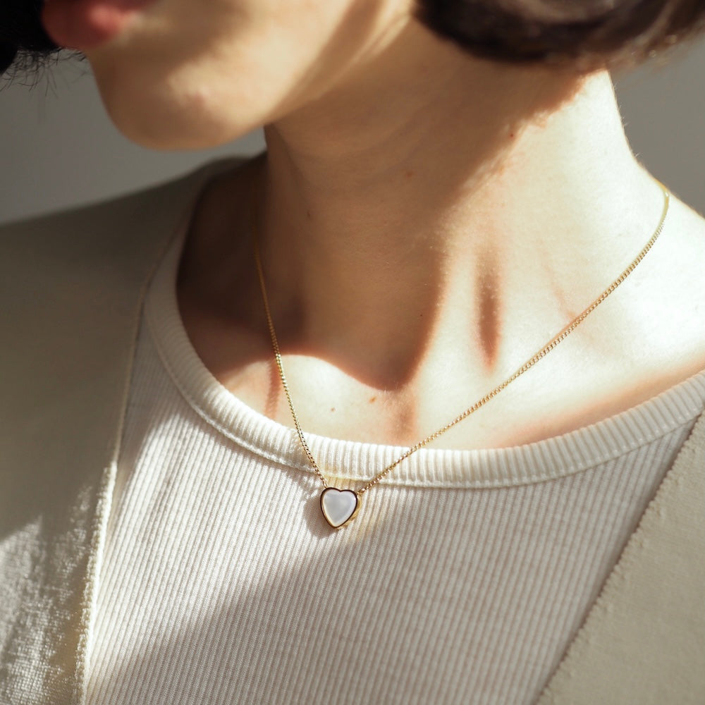 N172  stainless  heart shell necklace