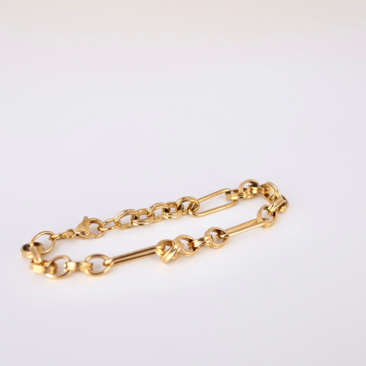 N122 stainless figaro chain  bracelet
