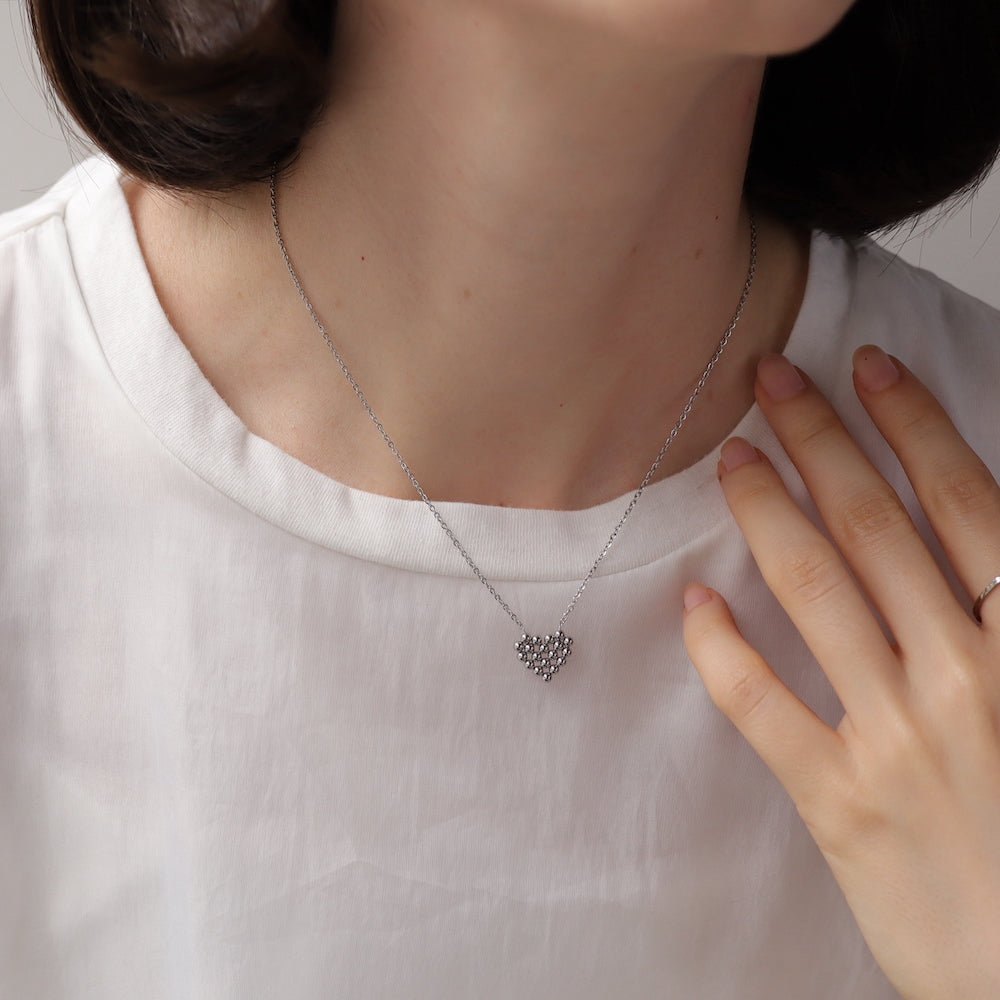 N176 stainless heart motif necklace