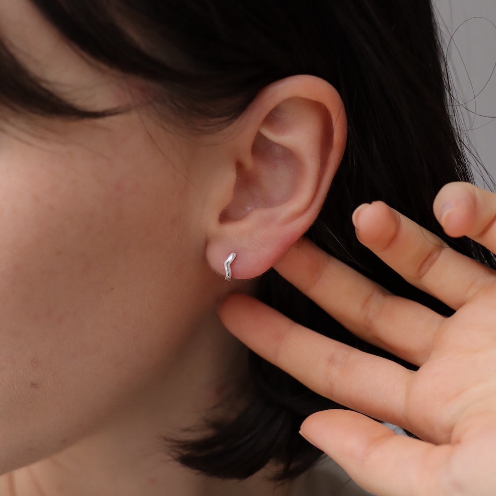 P348  silver925 v-shaped minimum hoop pierce