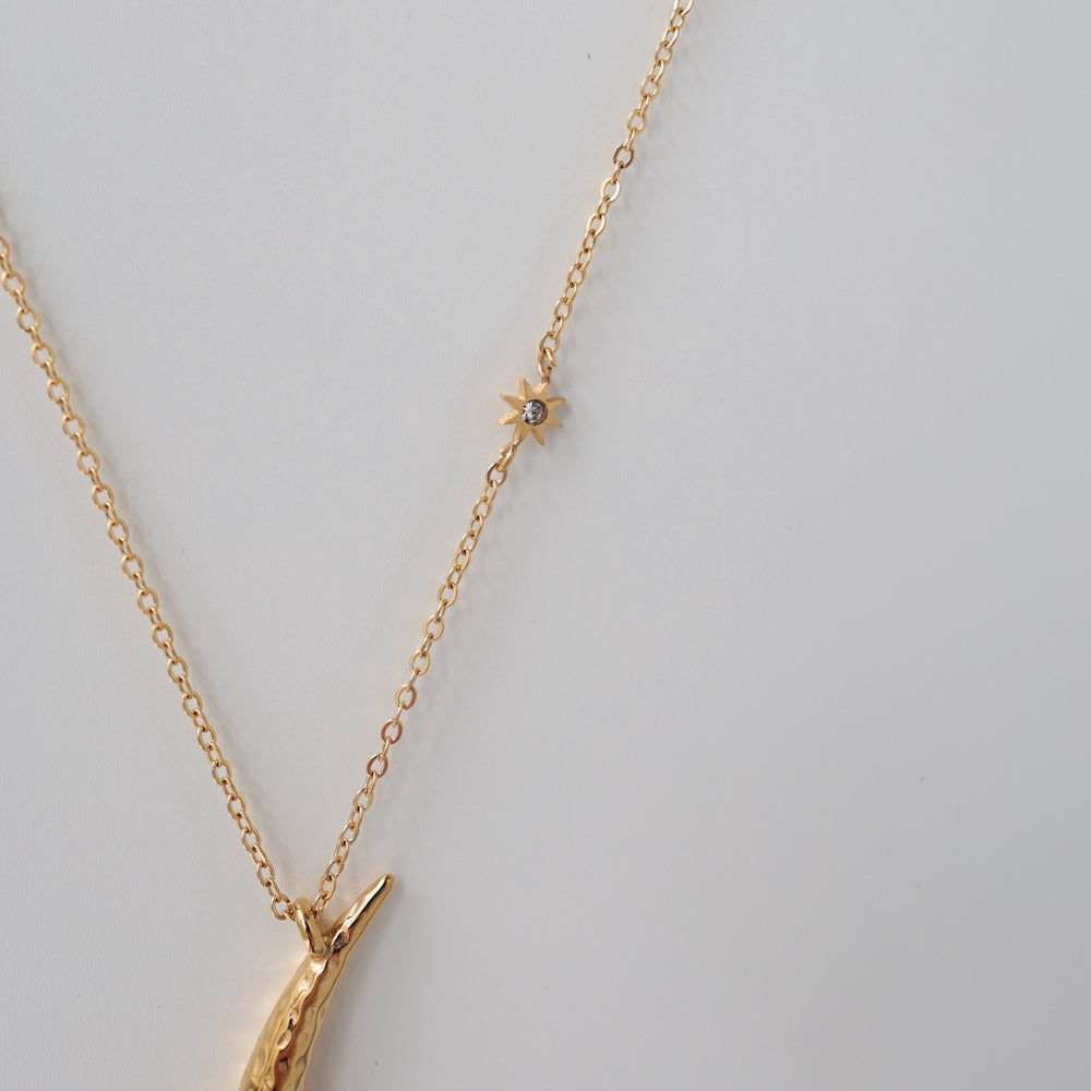 N028 stainless moon necklace