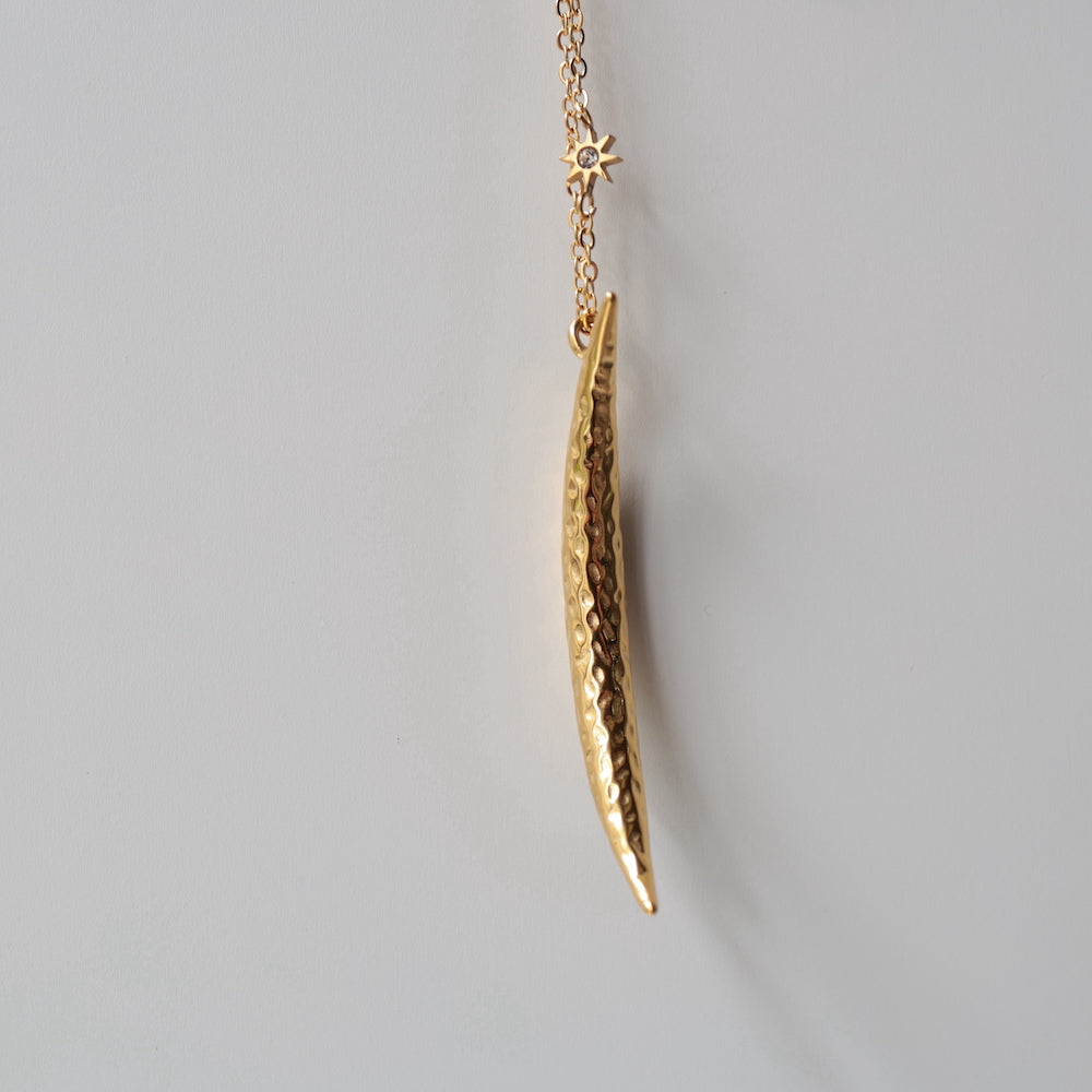 N028 stainless moon necklace