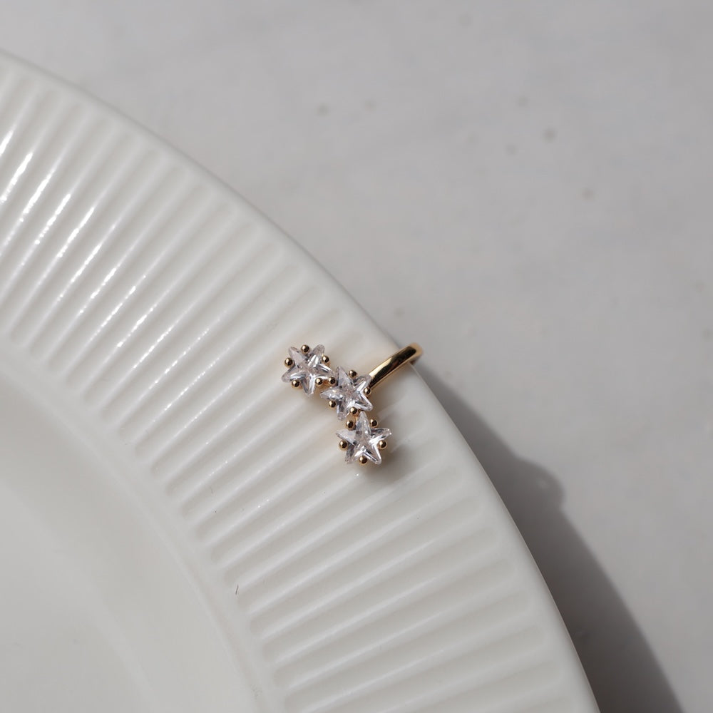 C015 stainless sparkle star ear cuff