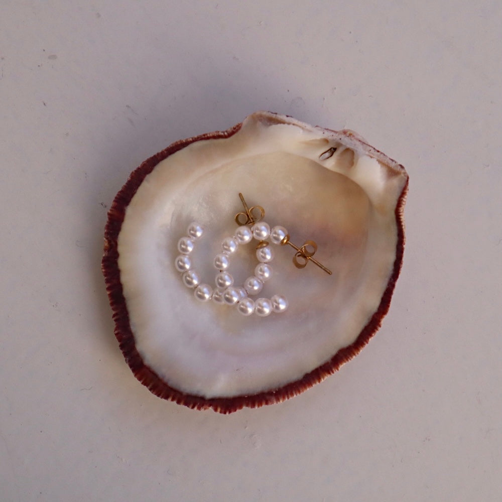 P246  stainless pearl half hoop pierce