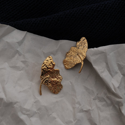 P186 stainless vintage leaf motif pierce