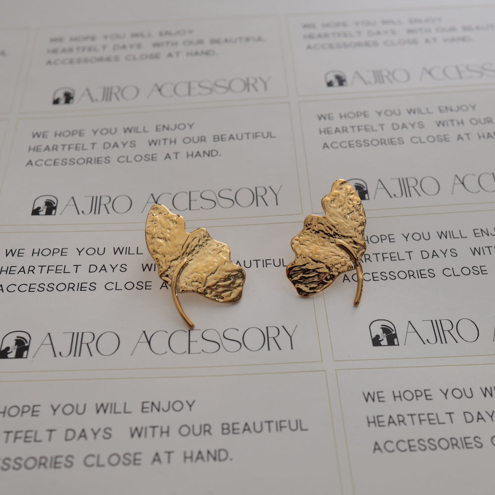 P186 stainless vintage leaf motif pierce