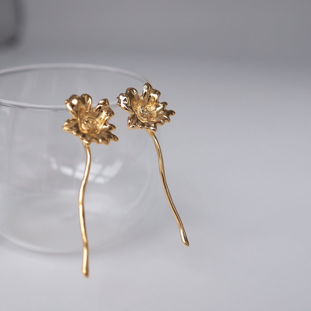 P476 stainless long flower pierce