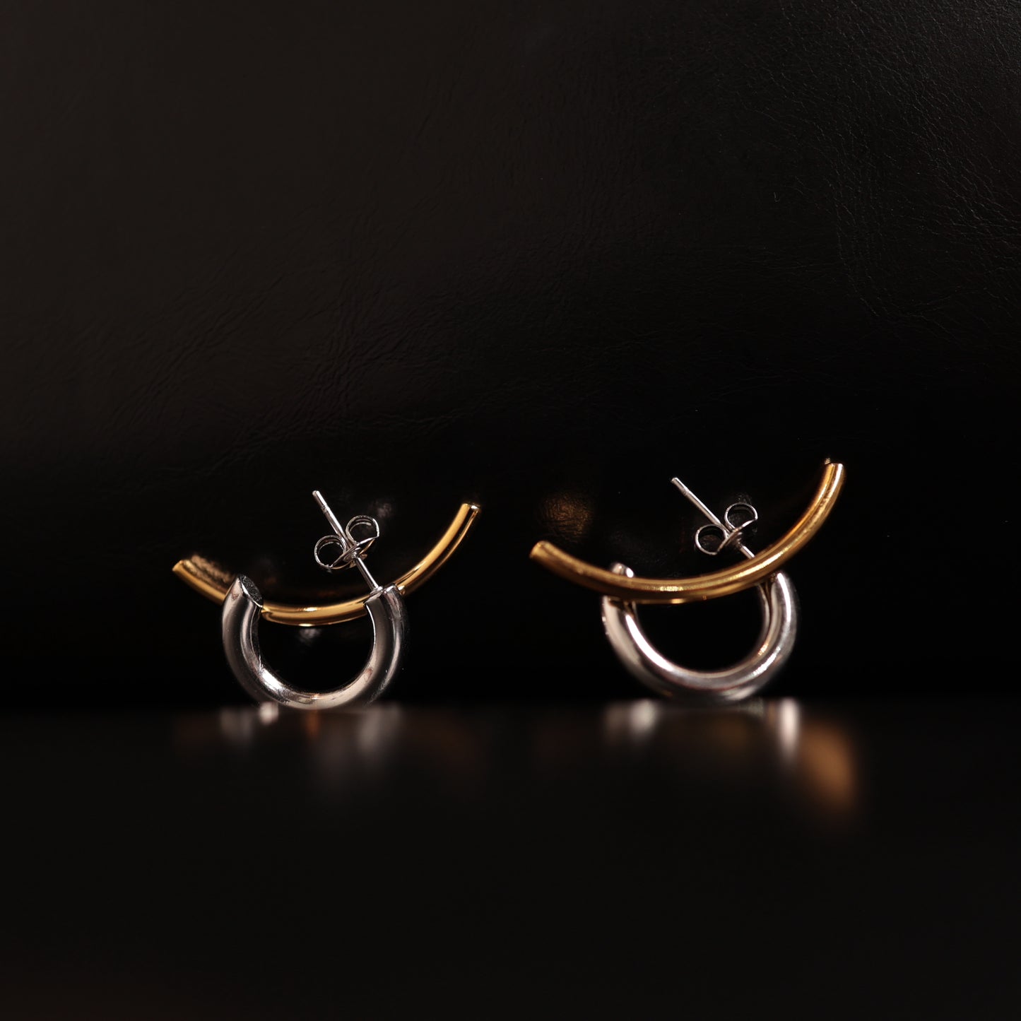 P185 stainless bi-color hoop pierce