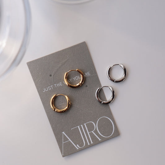 P136 loose wave hoop pierce