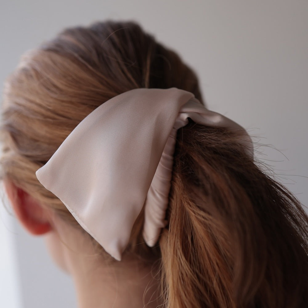 H076バナナクリップヘアクリップ髪留め髪飾りリボンサテン光沢ロング大ぶり大きめ簡単アレンジまとめ髪ポニーテールレディース女性大人おしゃれ上品