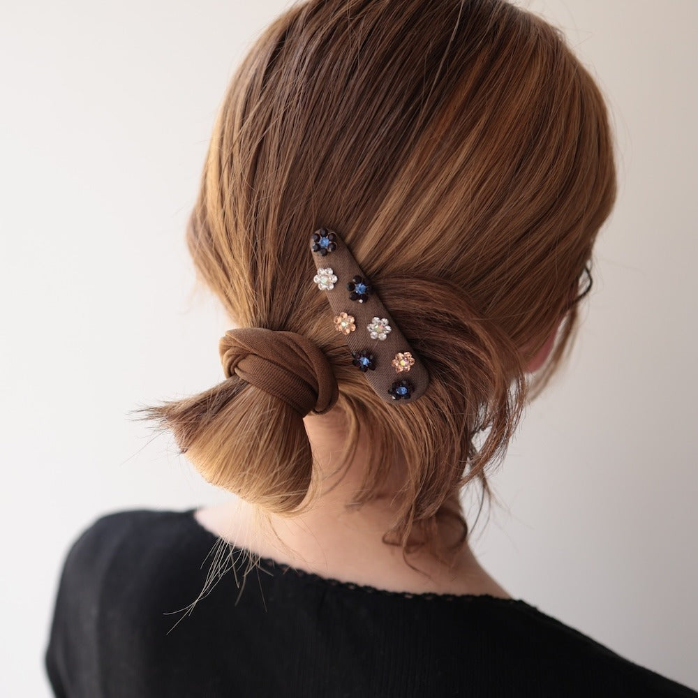 H079ヘアクリップスリーピンパッチン留めヘアピン髪留めフラワー花ビジューストーンファブリック布ヴィンテージ風レトロ華やか上品大人かわいいシンプル